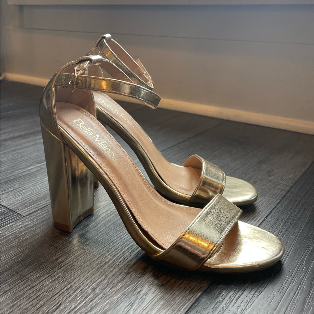 Bella Marie Gold Pumps Heels size 7